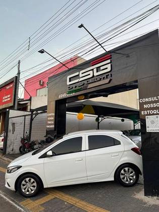 CHEVROLET ONIX 1.0 MPFI JOY 8V FLEX 4P MANUAL CHEVROLET ONIX 1.0 MPFI JOY 8V FLEX 4P MANUAL